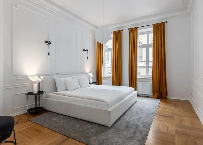 Elegant 2Bd Apartment Next To Old Town Riga