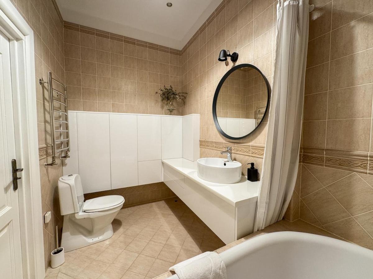 Elegant 2bd Next To Old Town Appartement Riga