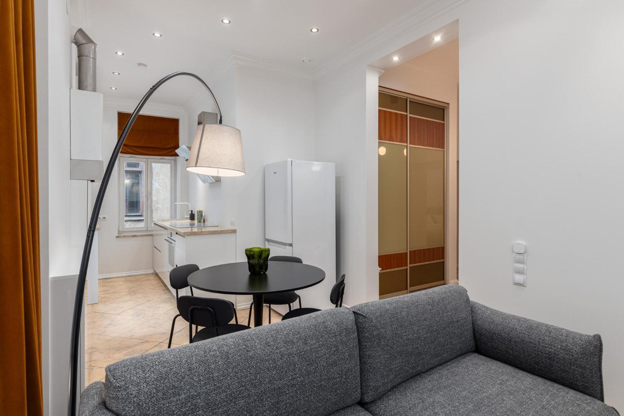 Elegant 2bd Next To Old Town Appartement Riga