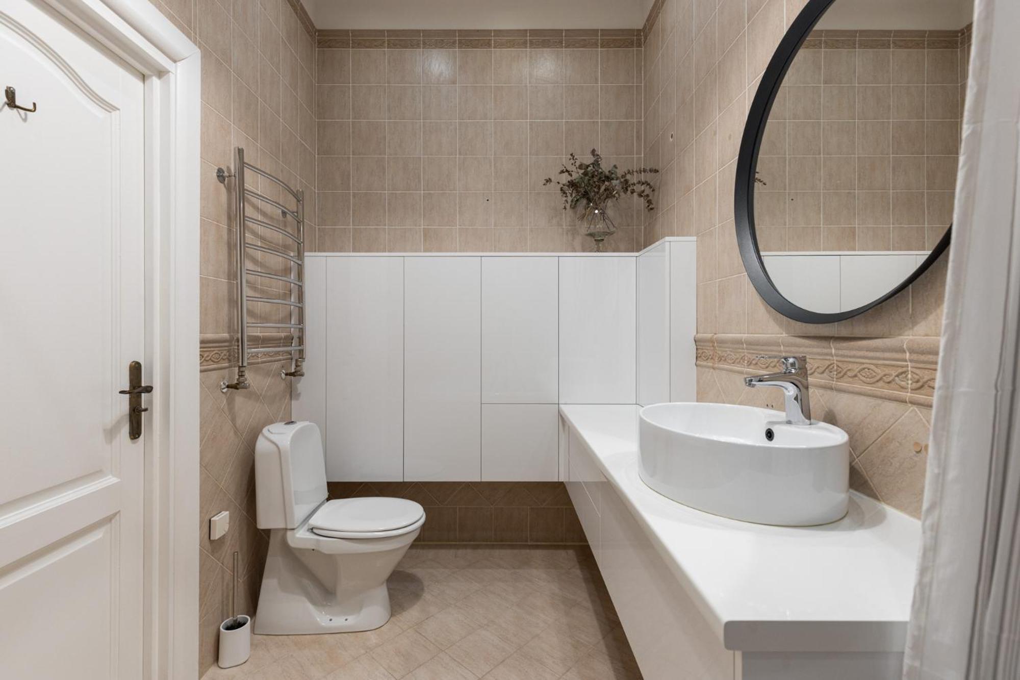 Elegant 2bd Next To Old Town